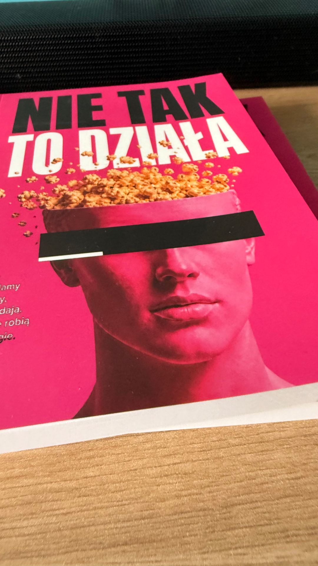Okładka gotowej książki z bliska